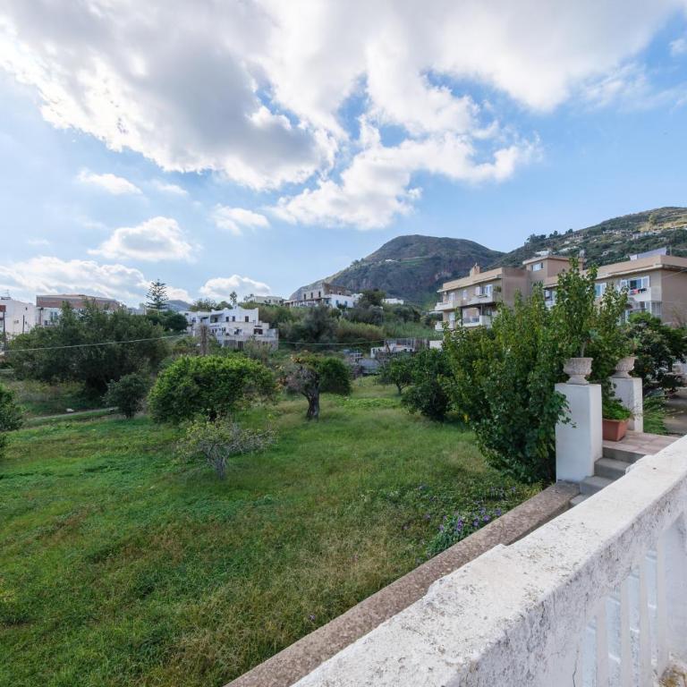La Casa Bianca - Villa with Garden View - 31