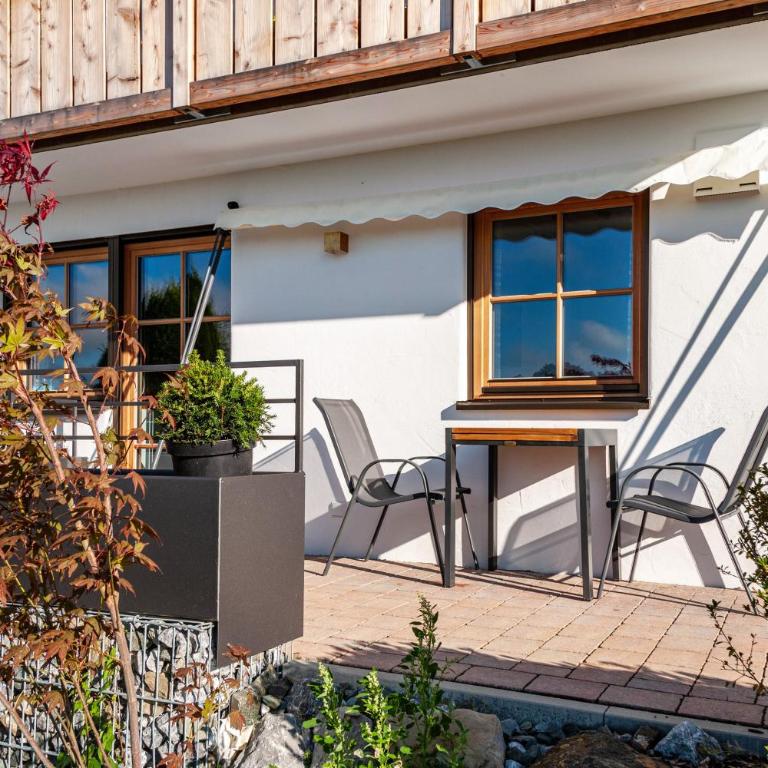 Allpano Pension und Ferienwohnungen - Apartment mit 1 Schlafzimmer und Gartenblick - 1