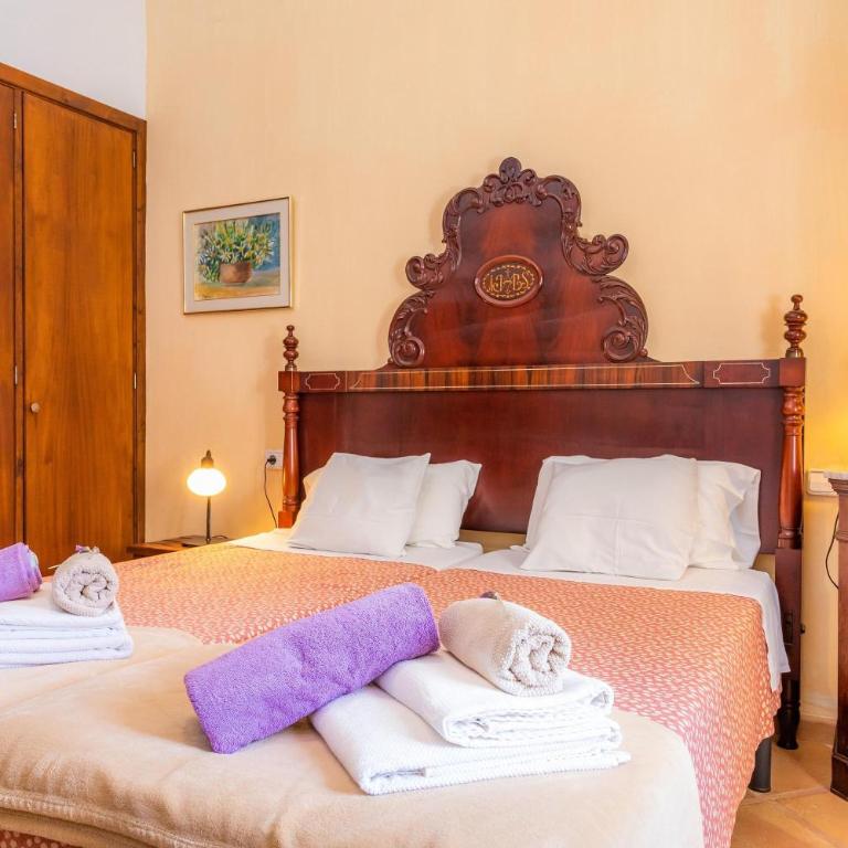 Casa Amitger. Finca Es Rafalet - Habitación Cuádruple con ducha - 17