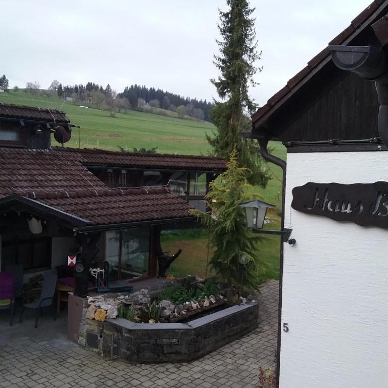Haus Biggi - Ferienwohnung Pfänder - Deluxe-Apartment mit 2 Schlafzimmern und Gartenblick - 6