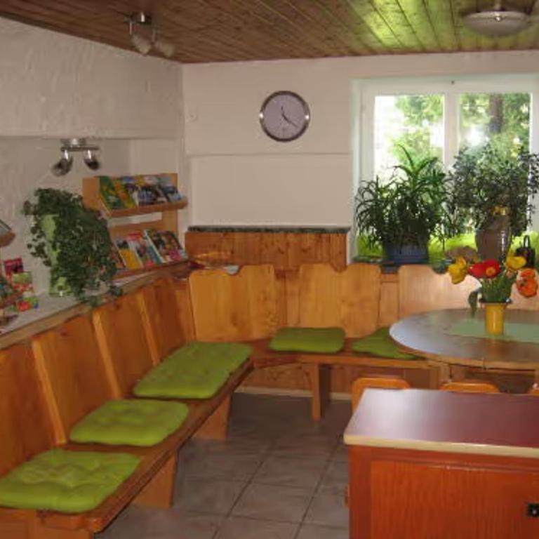 Haus Biggi - Ferienwohnung Pfänder - Deluxe-Apartment mit 2 Schlafzimmern und Gartenblick - 5