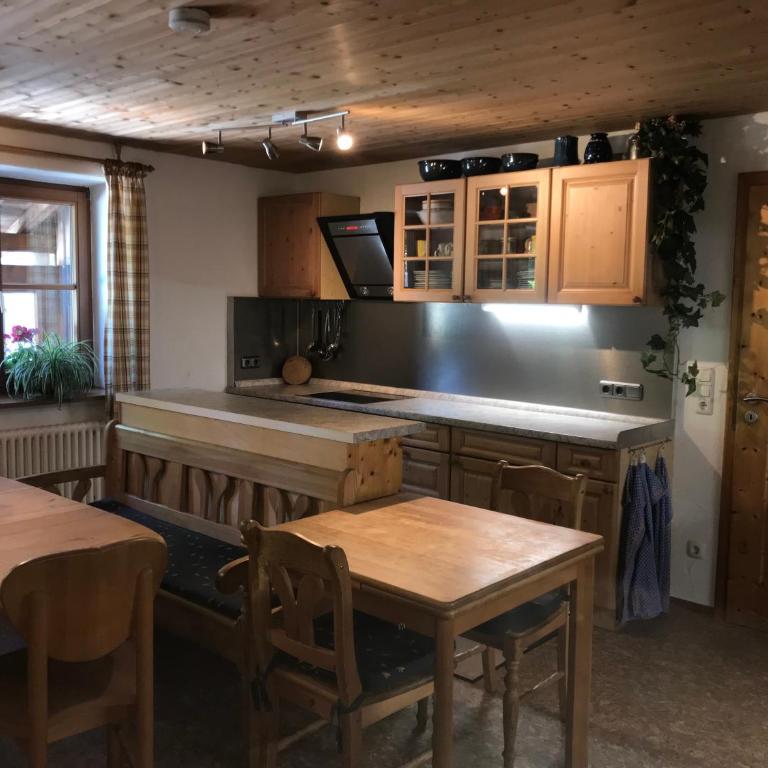 Allpano Pension und Ferienwohnungen - Apartment mit 1 Schlafzimmer und Gartenblick - 9