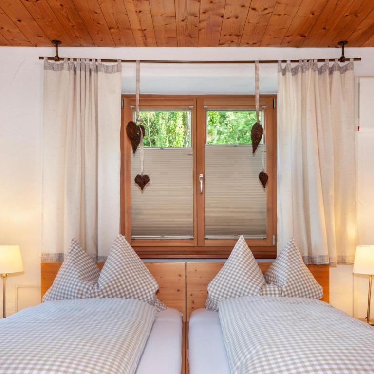 Allpano Pension und Ferienwohnungen - Apartment mit 1 Schlafzimmer und Gartenblick - 3