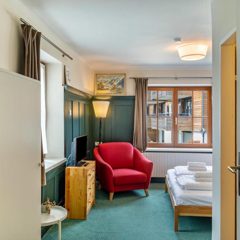 Chalet Sonneck - Seefeld - Standard Zimmer mit Queensize-Bett - 5
