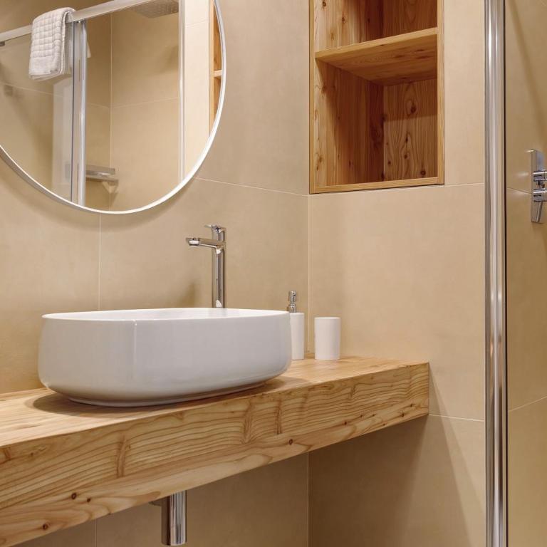 Palazzo Righi - Two-Bedroom Deluxe Apartment with Balcony - 15