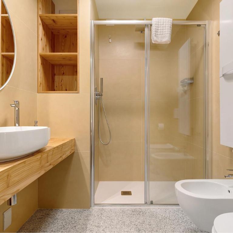 Palazzo Righi - Two-Bedroom Deluxe Apartment with Balcony - 4