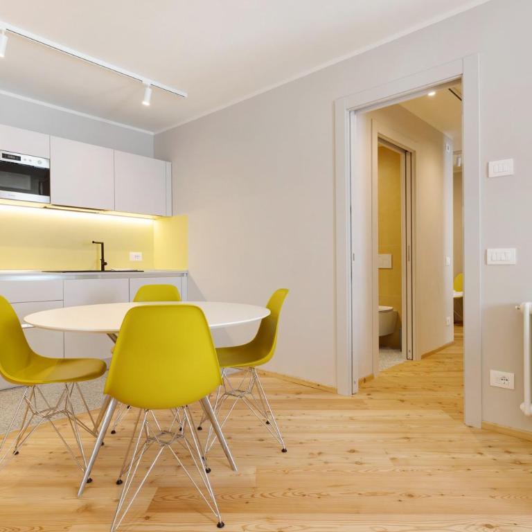 Palazzo Righi - Two-Bedroom Deluxe Apartment with Balcony - 7