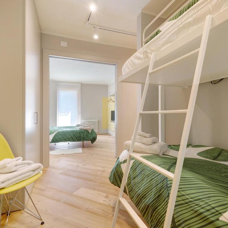 Palazzo Righi - Two-Bedroom Deluxe Apartment with Balcony - 13