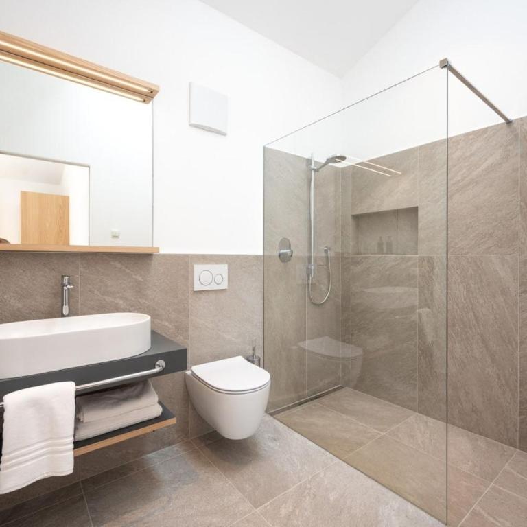 Gostnerhof Barbian - Appartamento Deluxe con 2 Camere da Letto e Vista Giardino - 10