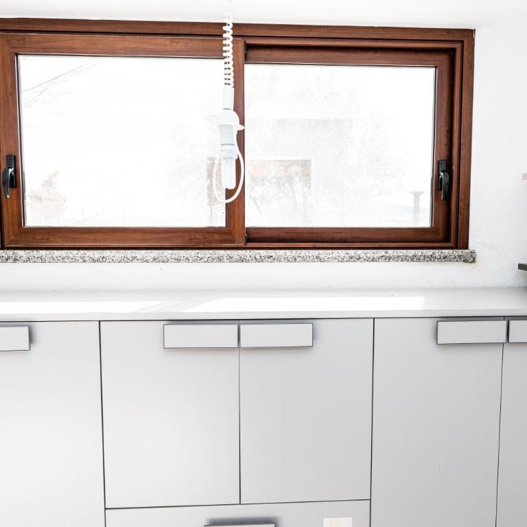 Malamuri 4 sun vacanze - Appartamento Deluxe con 2 Camere da Letto e Vista Giardino - 11