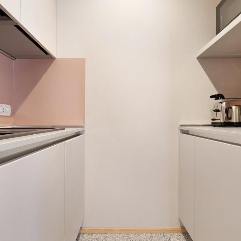 Palazzo Righi - Two-Bedroom Deluxe Apartment with Balcony - 8