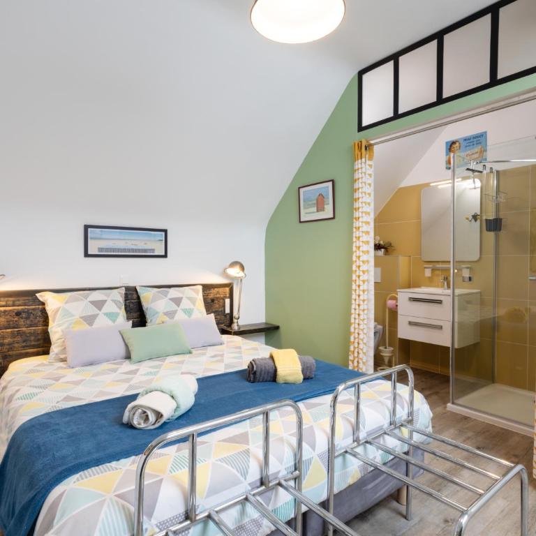 Les coccinelles appartement au port - One-Bedroom Apartment with Garden View - 12