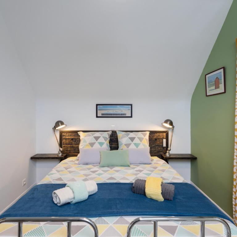 Les coccinelles appartement au port - One-Bedroom Apartment with Garden View - 11