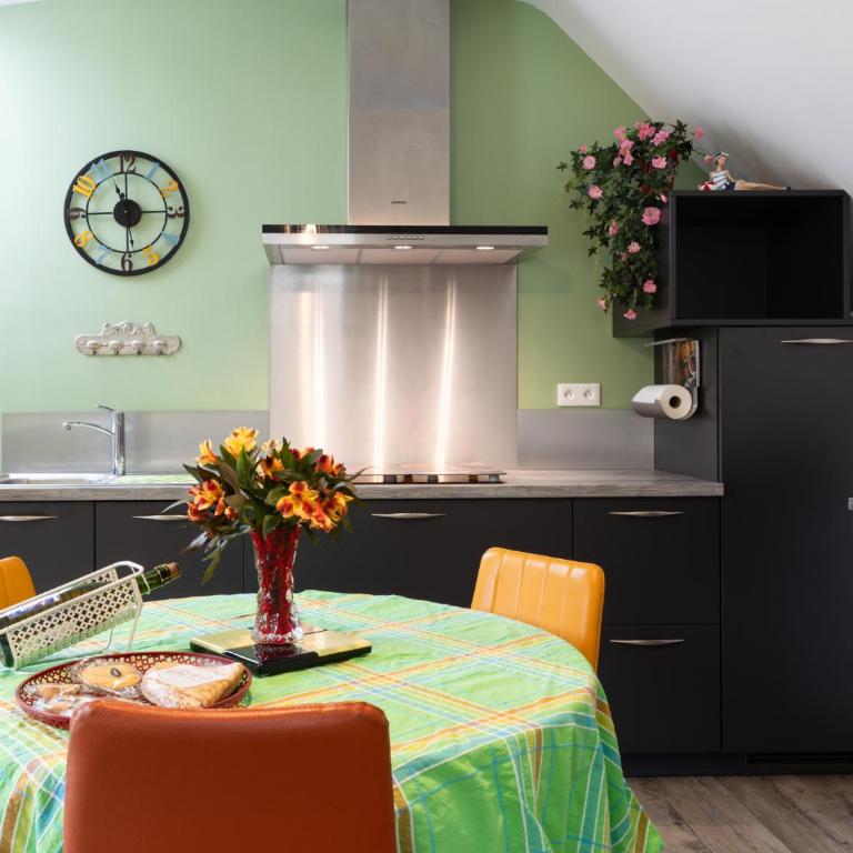 Les coccinelles appartement au port - One-Bedroom Apartment with Garden View - 6
