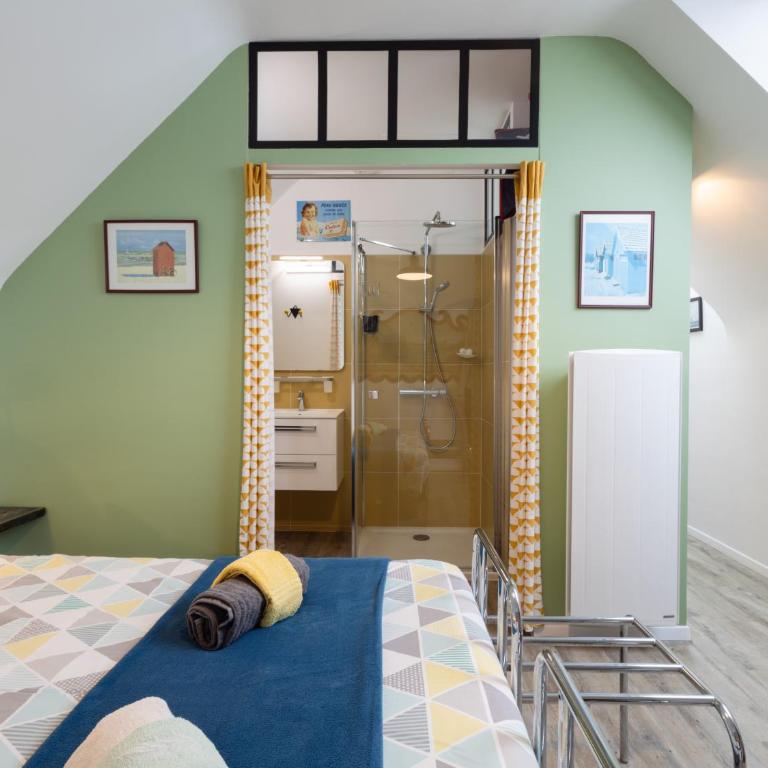 Les coccinelles appartement au port - One-Bedroom Apartment with Garden View - 13