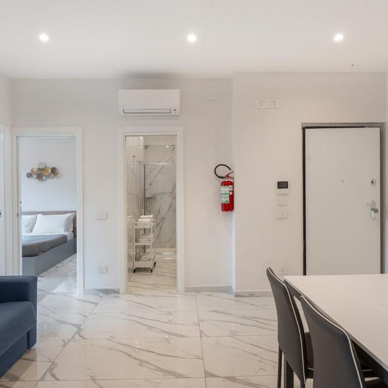 Luxury Apartments Napoli Lungomare - Appartamento Deluxe con 2 Camere da Letto e Balcone - 20