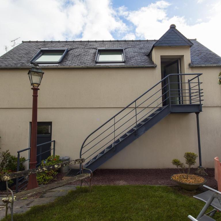Les coccinelles appartement au port - One-Bedroom Apartment with Garden View - 21