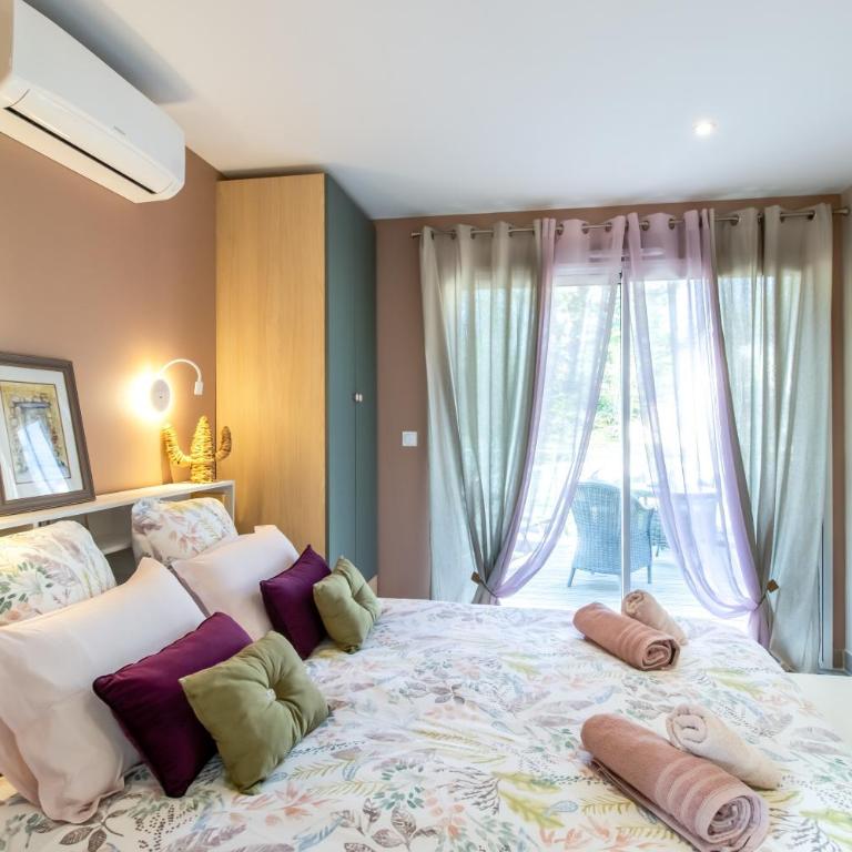 Gite le Pic Epeiche - One-Bedroom House - 9