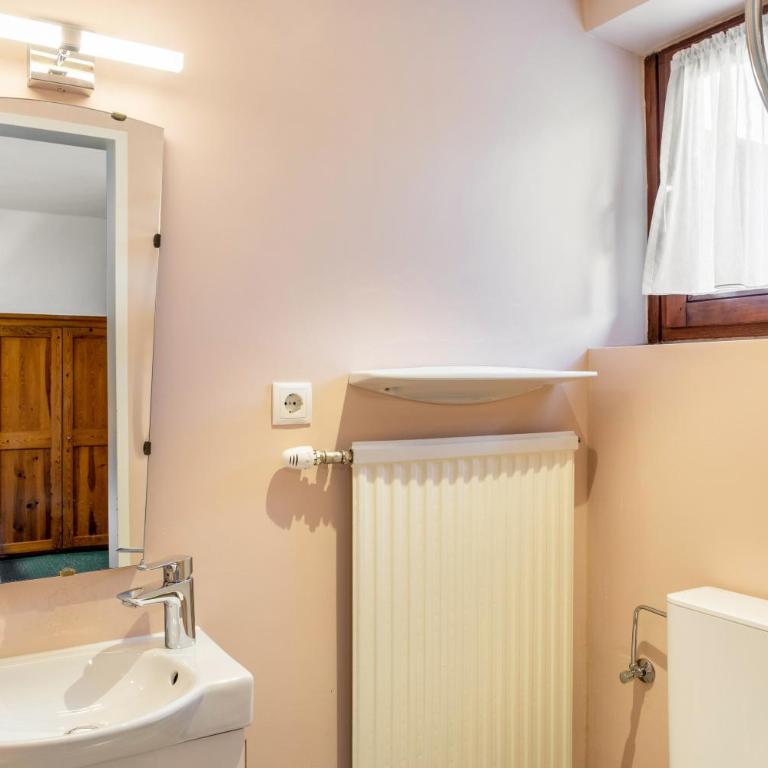 Chalet Sonneck - Seefeld - Standard Zimmer mit Queensize-Bett - 9