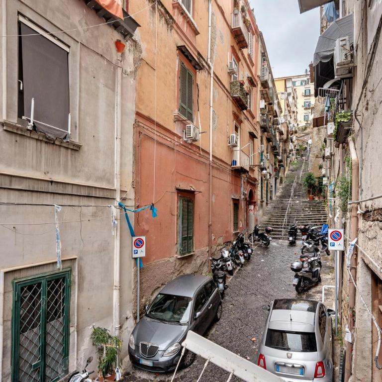 Accogliente dimora a Napoli centro - Appartamento Superior con 1 Camera da Letto e Balcone - 4