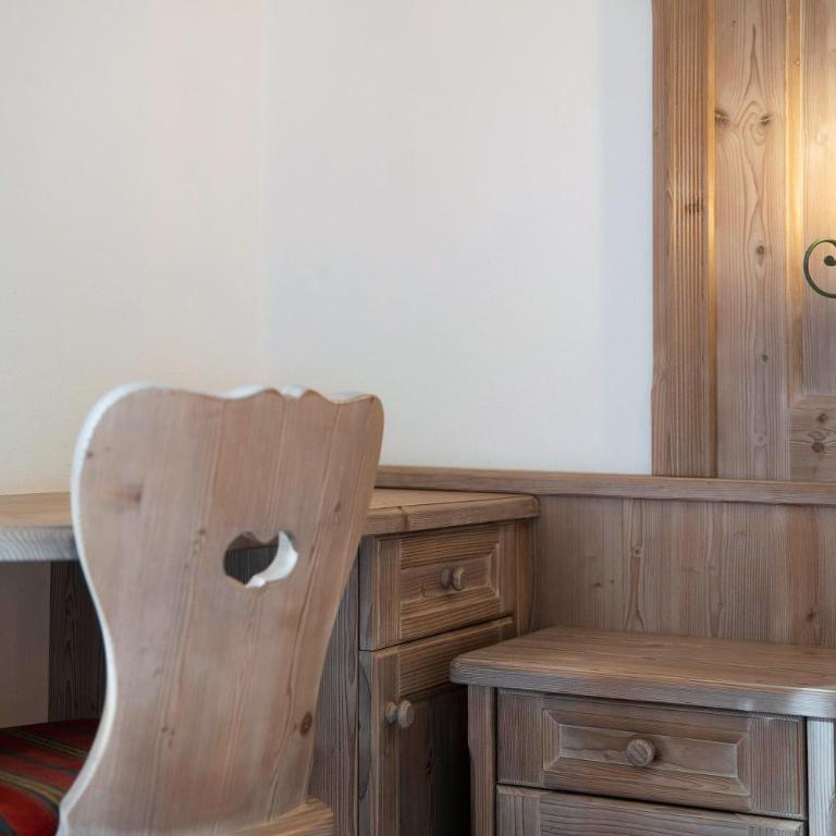 Casa Li Roina n 43 - Two-Bedroom Deluxe Apartment with Balcony - 13