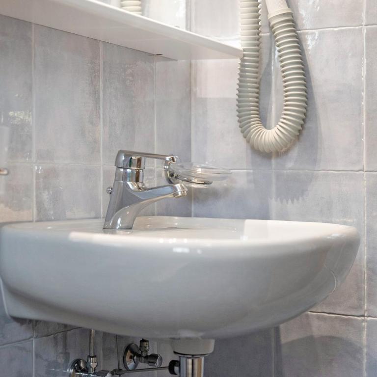 Casa Li Roina n 43 - Two-Bedroom Deluxe Apartment with Balcony - 19