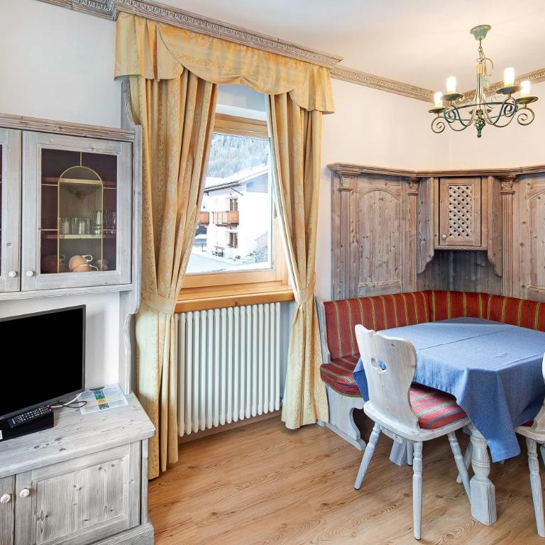 Casa Li Roina n 43 - Two-Bedroom Deluxe Apartment with Balcony - 3