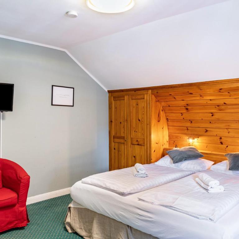 Chalet Sonneck - Seefeld - Standard Zimmer mit Queensize-Bett - 5