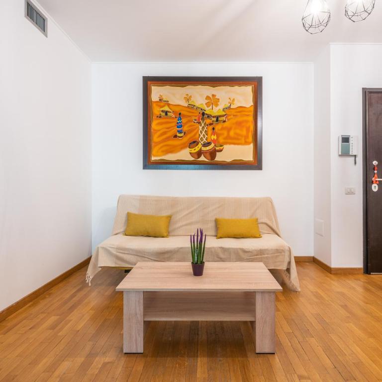 Casa Paola - Appartamento Deluxe con 2 Camere da Letto e Balcone - 2
