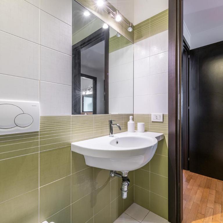 Casa Paola - Appartamento Deluxe con 2 Camere da Letto e Balcone - 20