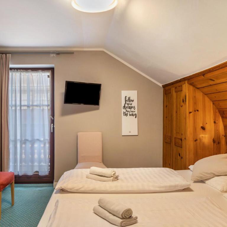 Chalet Sonneck - Seefeld - Standard Zimmer mit Queensize-Bett - 3
