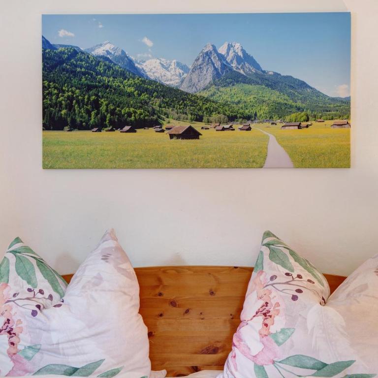 Ferienwohnung Zugspitzblick - Deluxe-Apartment mit 2 Schlafzimmern und Gartenblick - 14