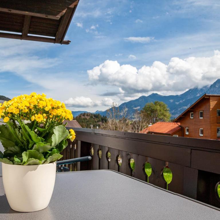 Gästehaus Vogler Oberstdorf-Kornau - Superior Apartment mit 1 Schlafzimmer und Balkon - 16