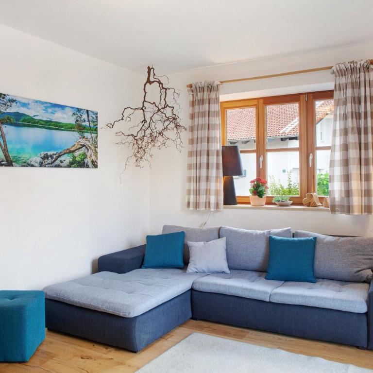 Ferienwohnung Zugspitzblick - Deluxe-Apartment mit 2 Schlafzimmern und Gartenblick - 3
