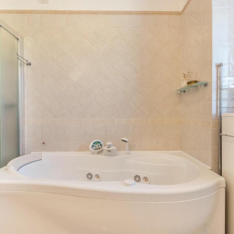 Casa Zanoni - Appartamento Premium con 3 Camere da Letto e Balcone - 24