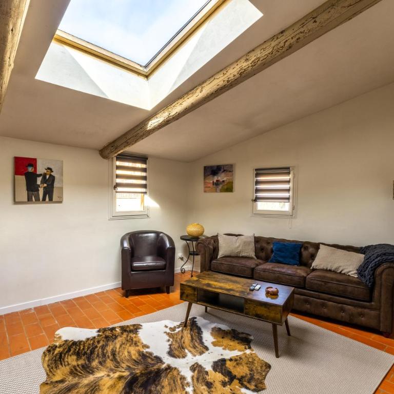 Gîte La Confidence - Two-Bedroom Deluxe Apartment with Balcony - 7
