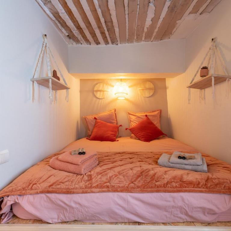 Gîte La Confidence - Two-Bedroom Deluxe Apartment with Balcony - 13