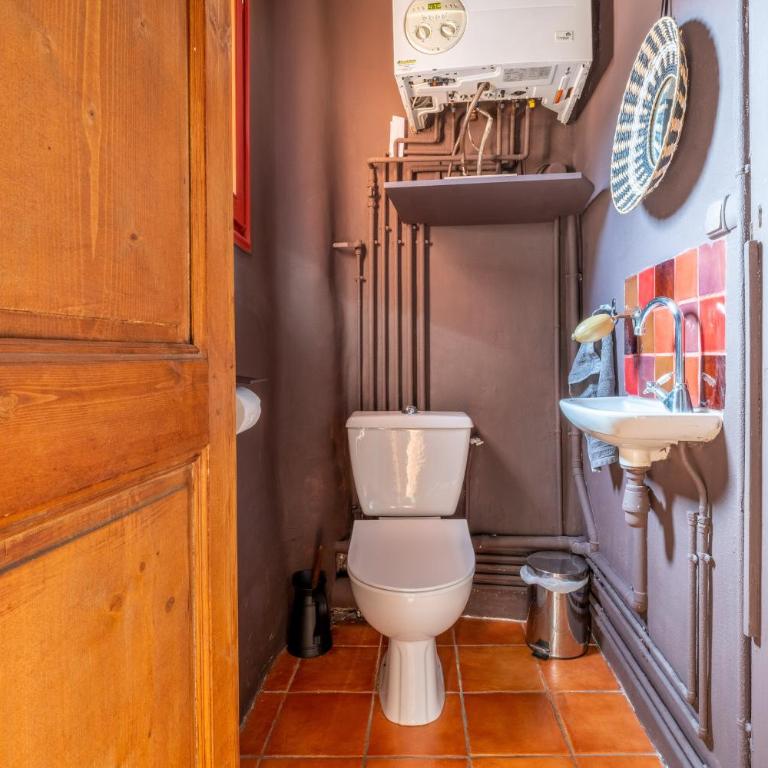 Gîte La Confidence - Two-Bedroom Deluxe Apartment with Balcony - 18
