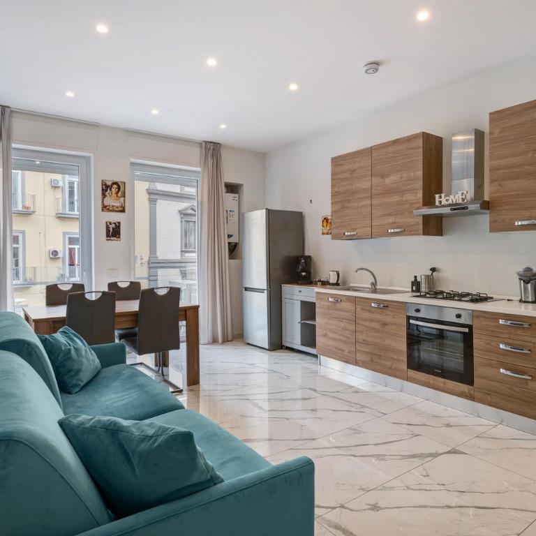 Luxury Apartments Napoli Lungomare - Appartamento Deluxe con 2 Camere da Letto e Balcone - 6