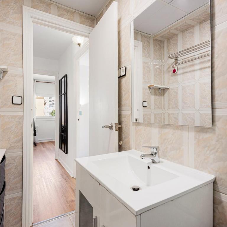 Cozy Home Malaga Paradise - Apartamento Deluxe de 2 dormitorios con vistas al jardín - 16