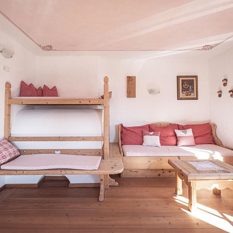 Kofler zw den Wänden Apt Alpenrose - Apartamento Deluxe de 2 dormitorios con vistas al jardín - 1