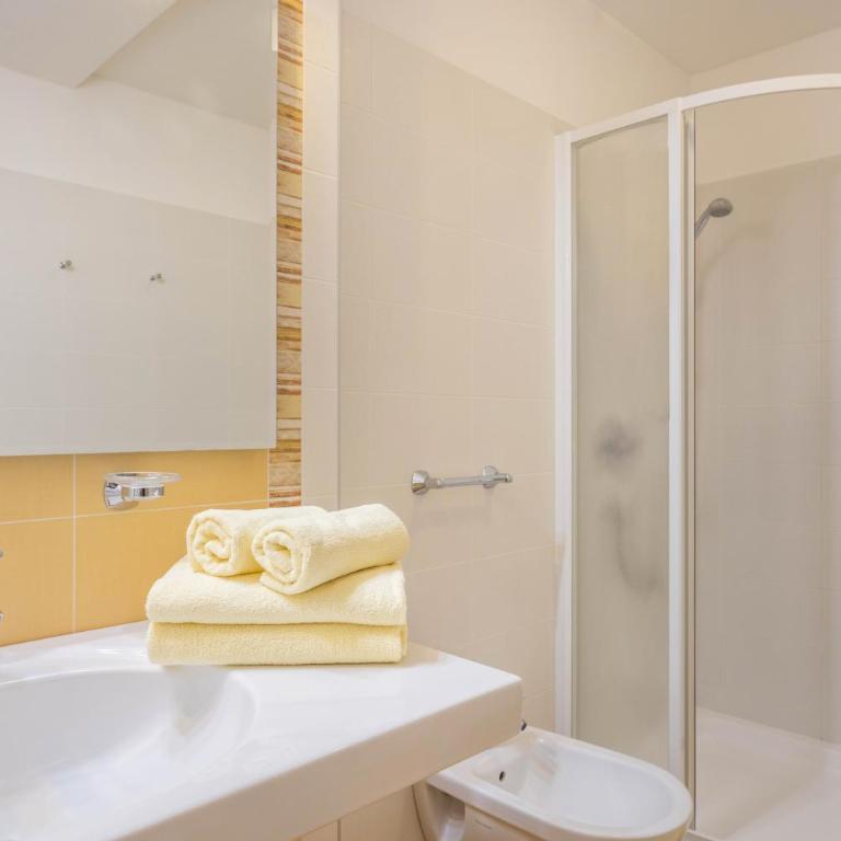 Runcac Apt Rit - Appartamento Deluxe con 2 Camere da Letto e Vista Giardino - 4
