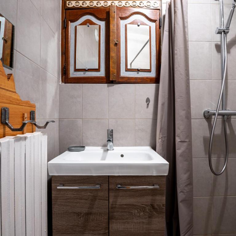 Chalet -Les Aiguilles- rdc - Appartement 1 Chambre avec Jardin - 19