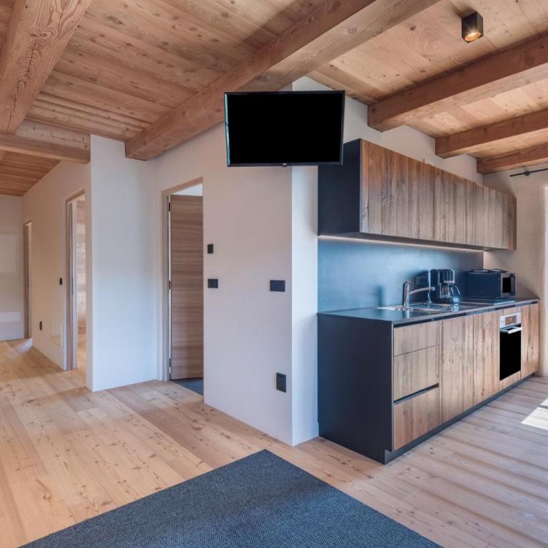 Egger an der Lahn - Apt Dolomiten - Two-Bedroom Deluxe Apartment with Garden View - 11
