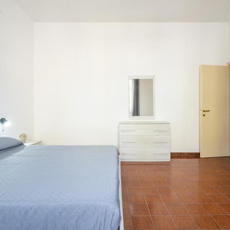 Domus Mandrolisai - Three-Bedroom House - 2