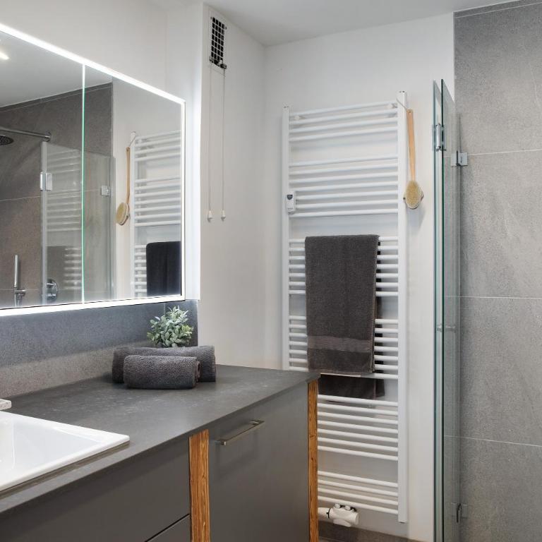 Ferienwohnung Pfingstrose - Two-Bedroom Deluxe Apartment with Garden View - 20