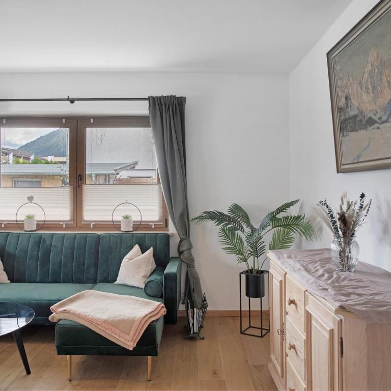 Ferienwohnung Pfingstrose - Two-Bedroom Deluxe Apartment with Garden View - 5