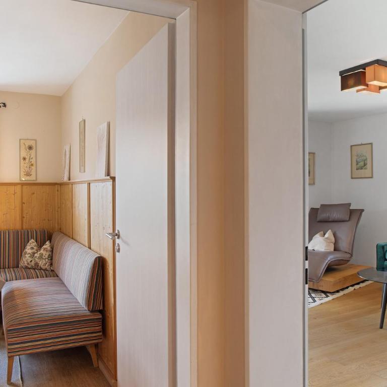 Ferienwohnung Pfingstrose - Two-Bedroom Deluxe Apartment with Garden View - 7