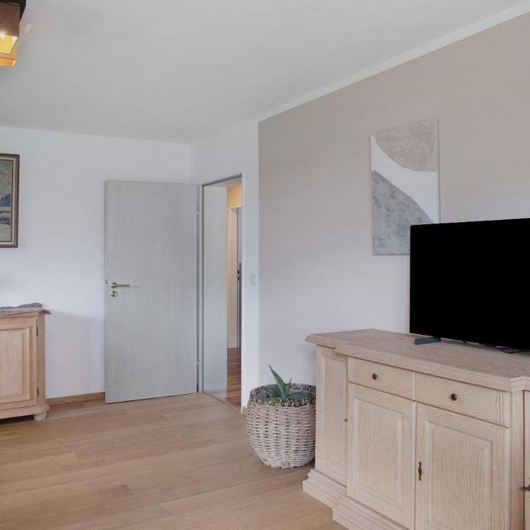 Ferienwohnung Pfingstrose - Two-Bedroom Deluxe Apartment with Garden View - 6