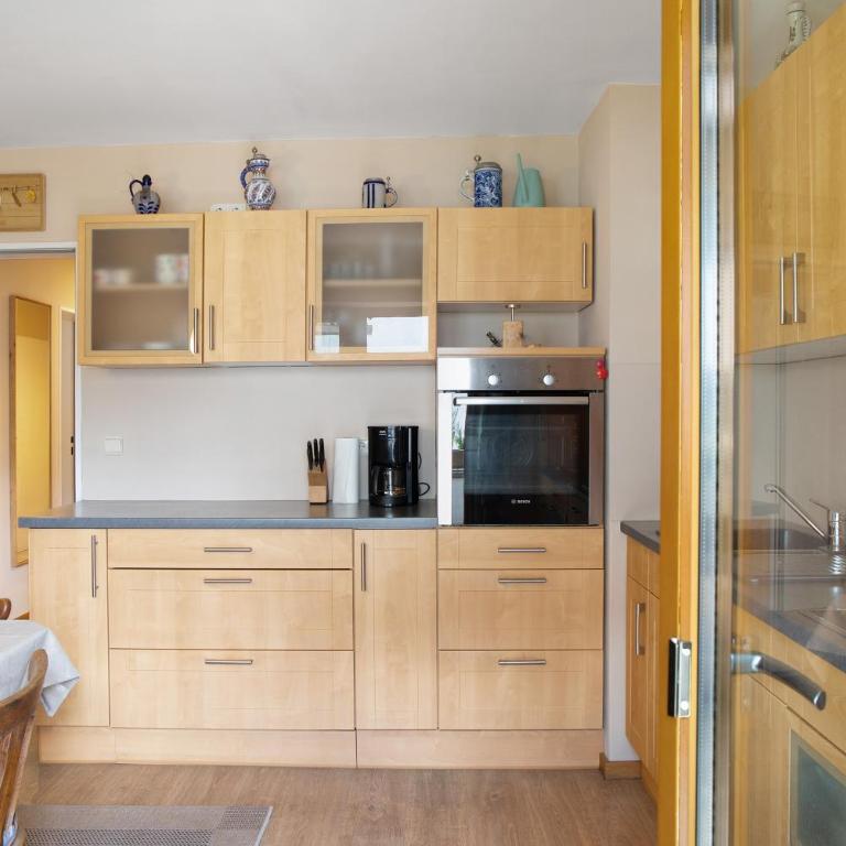Ferienwohnung Pfingstrose - Two-Bedroom Deluxe Apartment with Garden View - 9